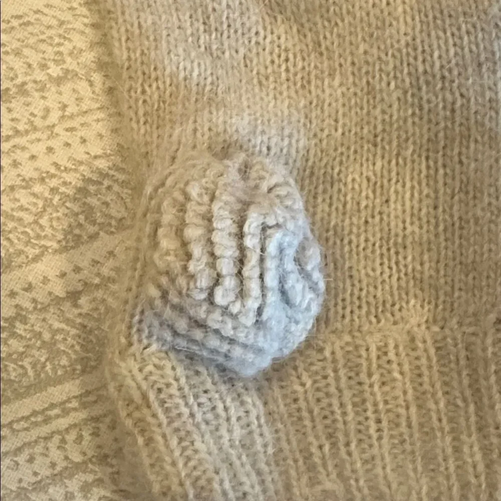 H&M Cream Knit Winter Beret and Gloves with Flower Matching Set